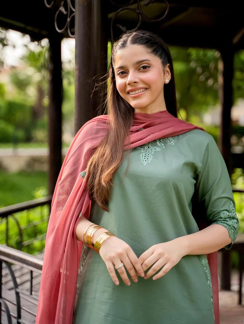Zunaira 3pc - Image 3